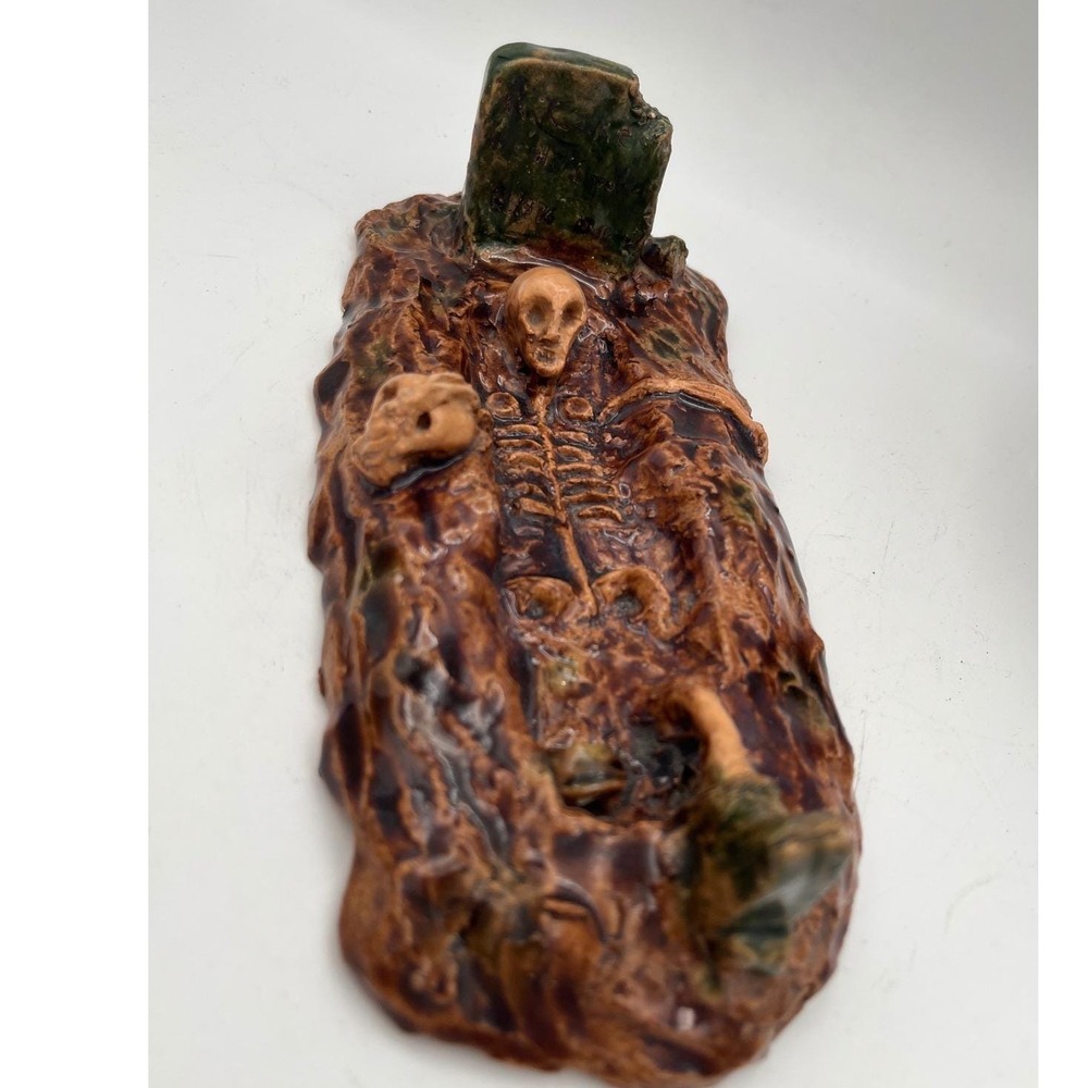 Vtg Gothic Studio Pottery Skeleton Graveyard‎ sculpted Dark Folk Art Oddity OOAK